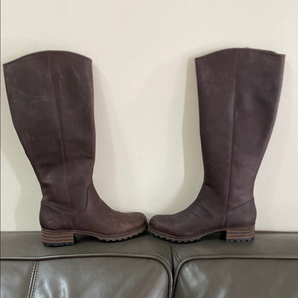Clarks Brown Over the Knee Boots Streamlined Design